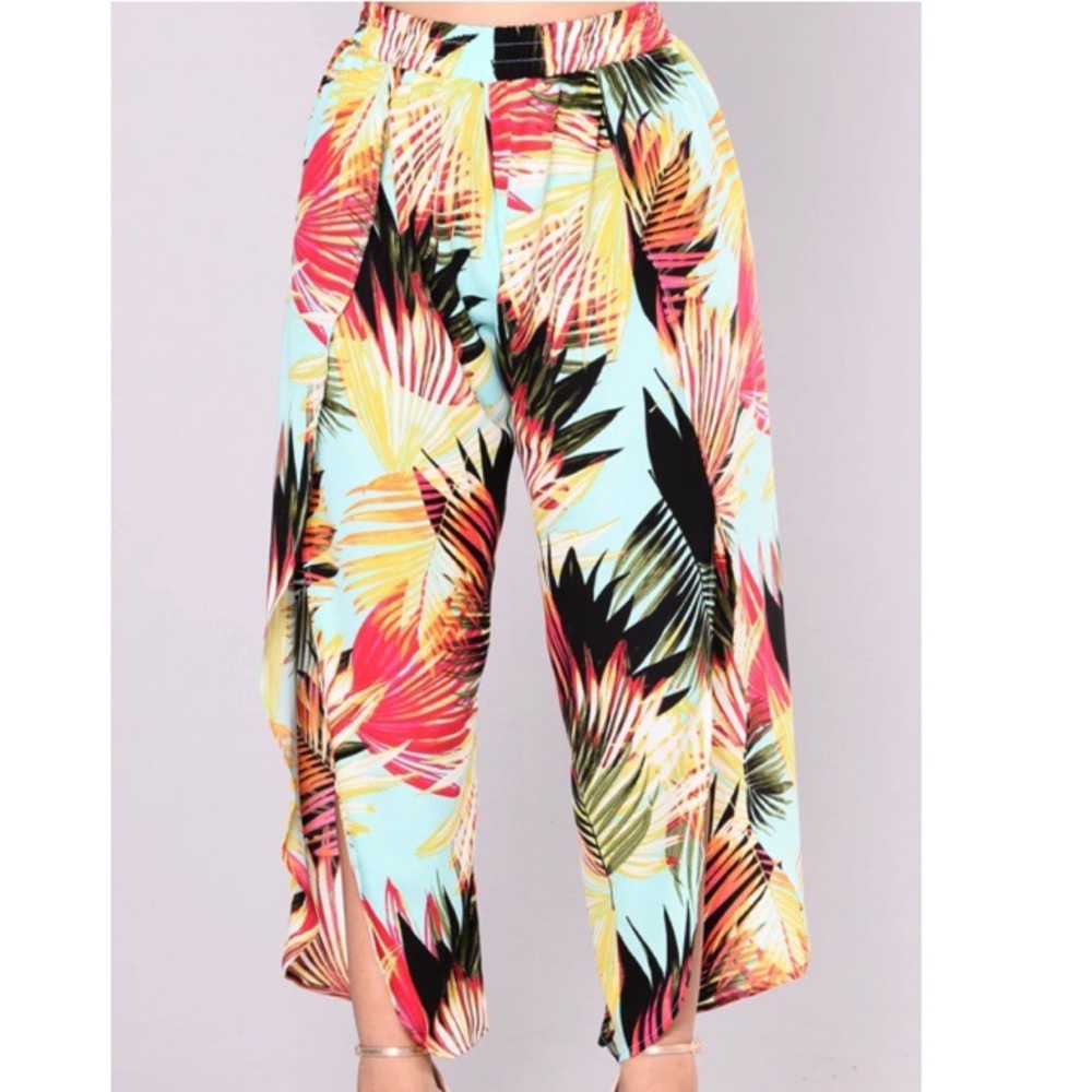Floral pants NWOT